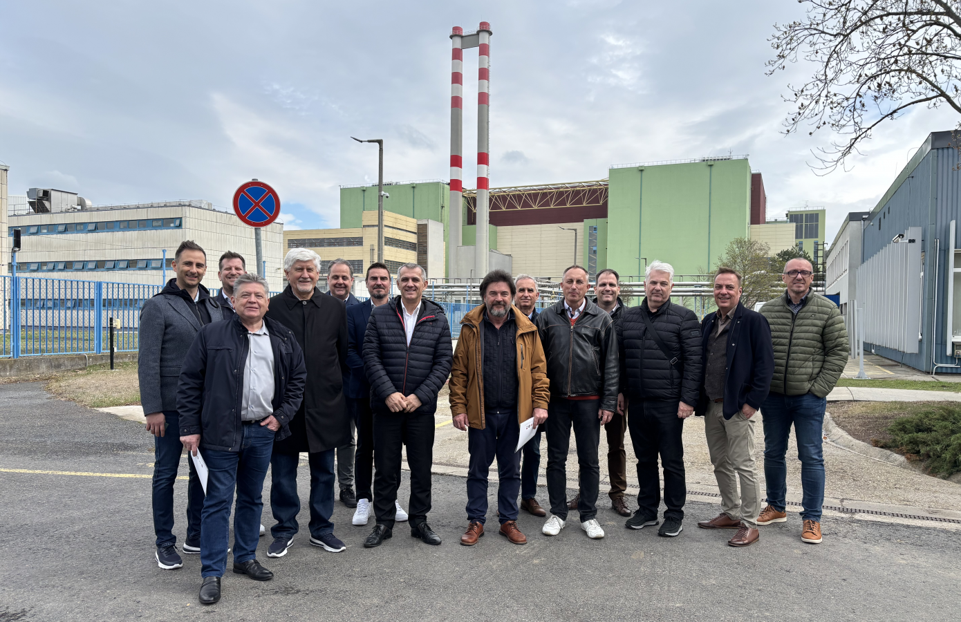 Paksi csoportkép.png